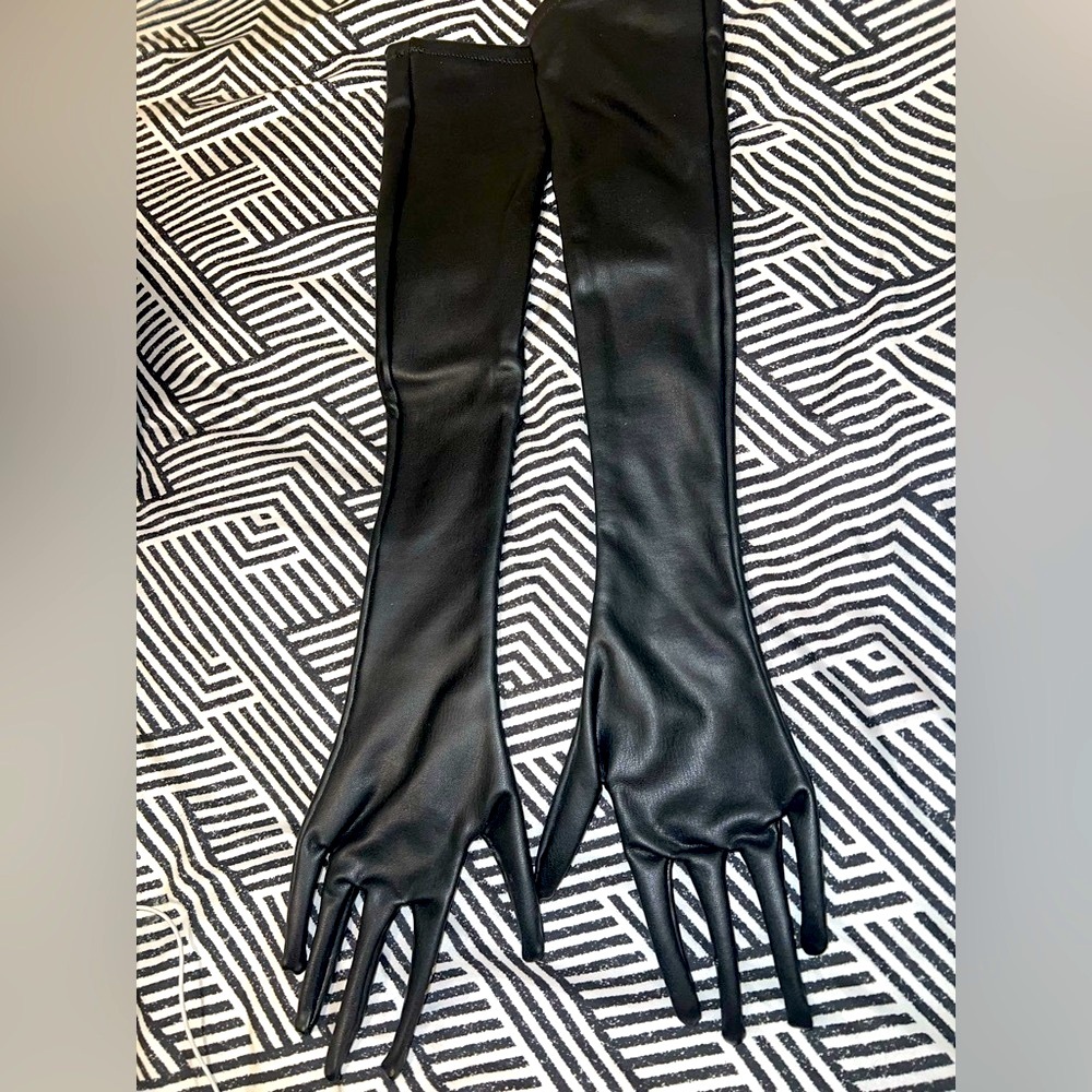 Skims Faux Leather Elegant Black Long Gloves